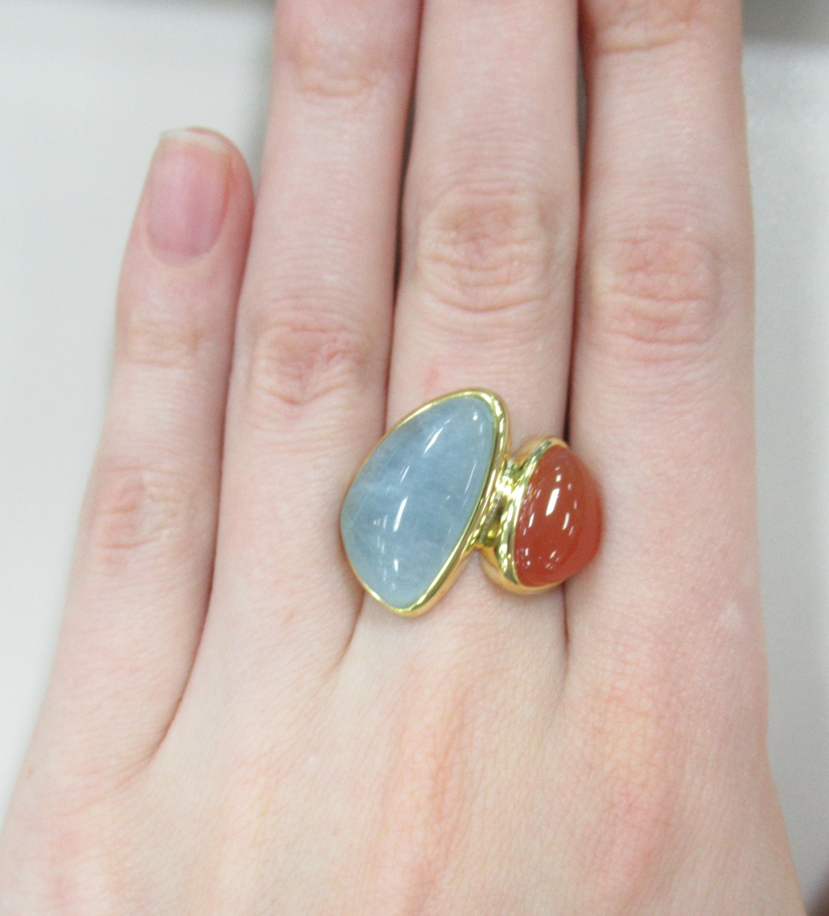 Серебряное кольцо с аквамарином и халцедоном